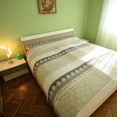In 14229 Apartment *